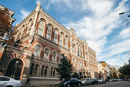 Нацбанк Украины нарастил покупки долларов в пять раз